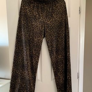 Forever 21 Leopard print Wide leg pants
